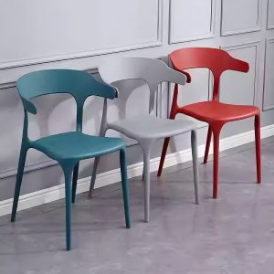 nordic modern plastic horn chair side view